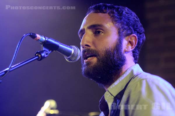 LOCAL NATIVES - 2009-10-15 - PARIS - La Maroquinerie - 